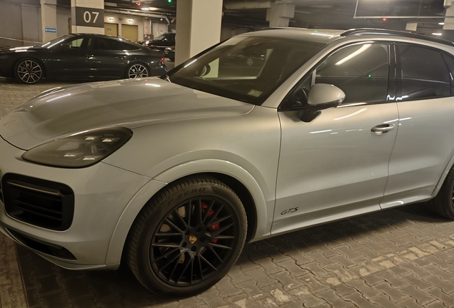 Porsche 9YA Cayenne GTS