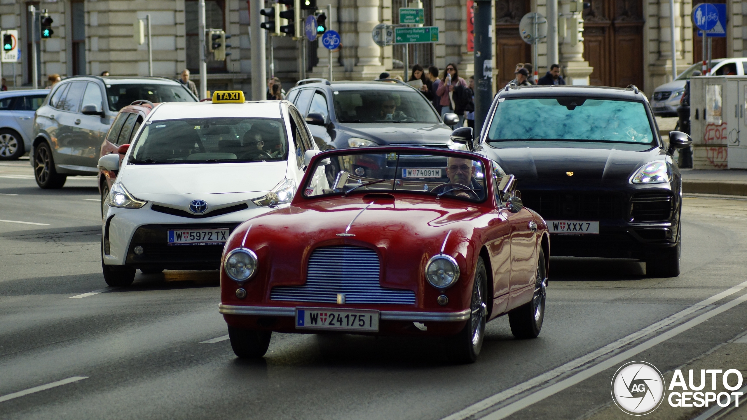 Aston Martin DB2 Vantage Drophead Coupé