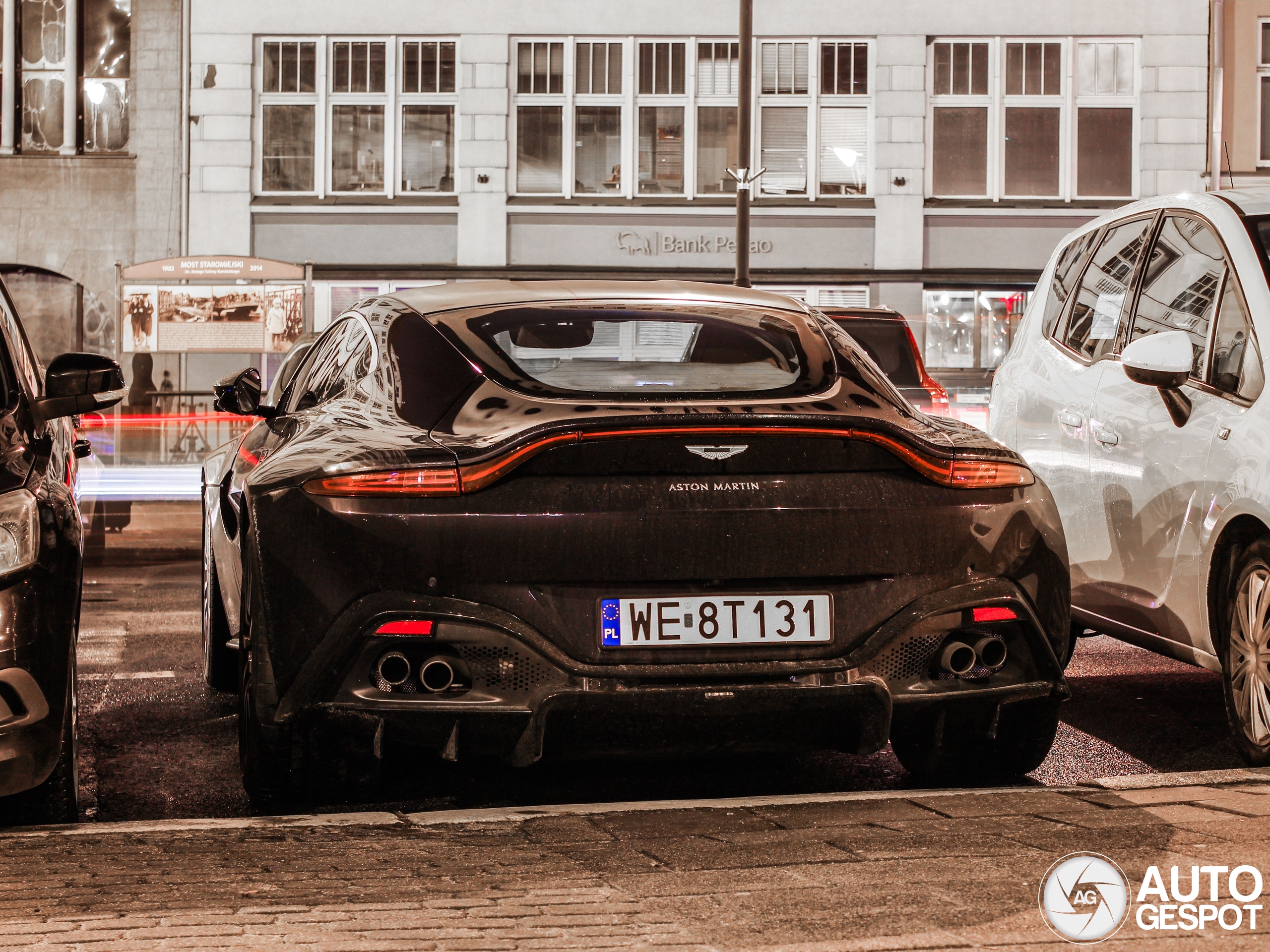 Aston Martin V8 Vantage 2018