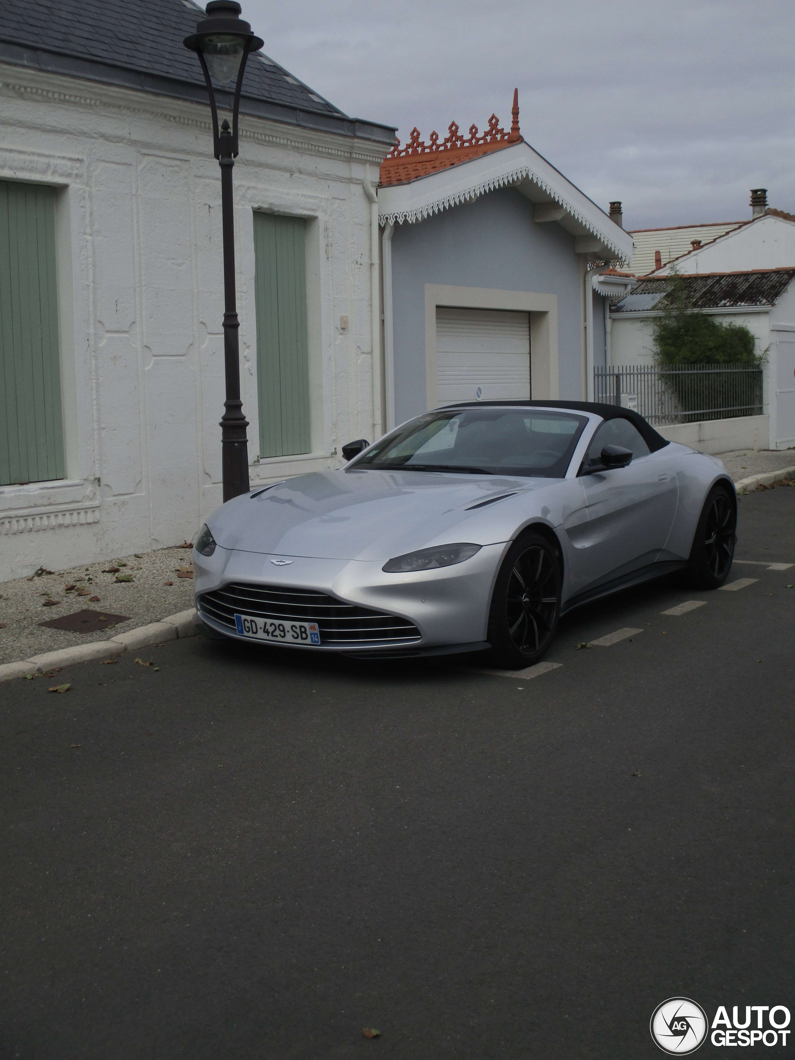 Aston Martin V8 Vantage Roadster 2020