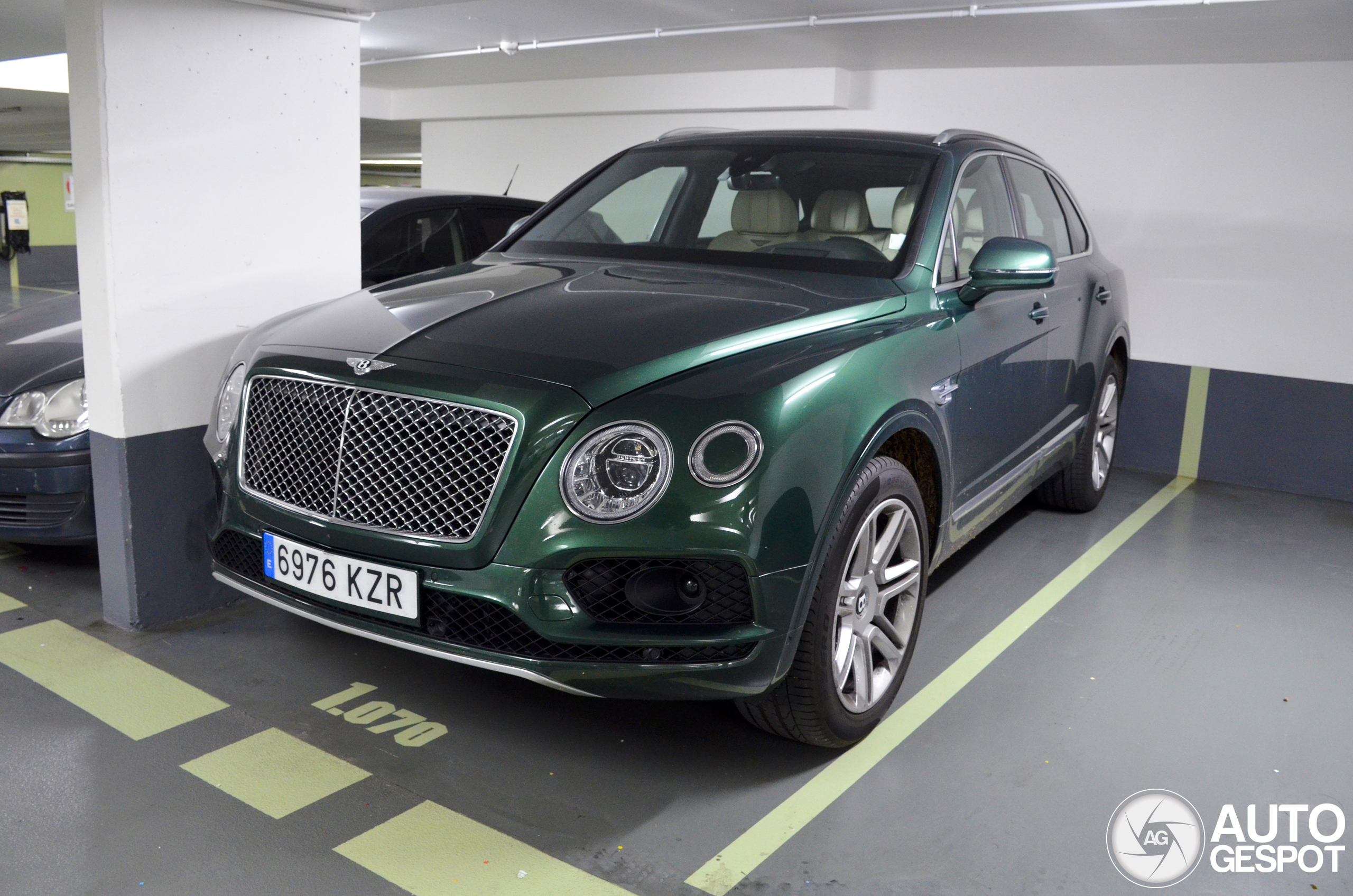 Bentley Bentayga V8