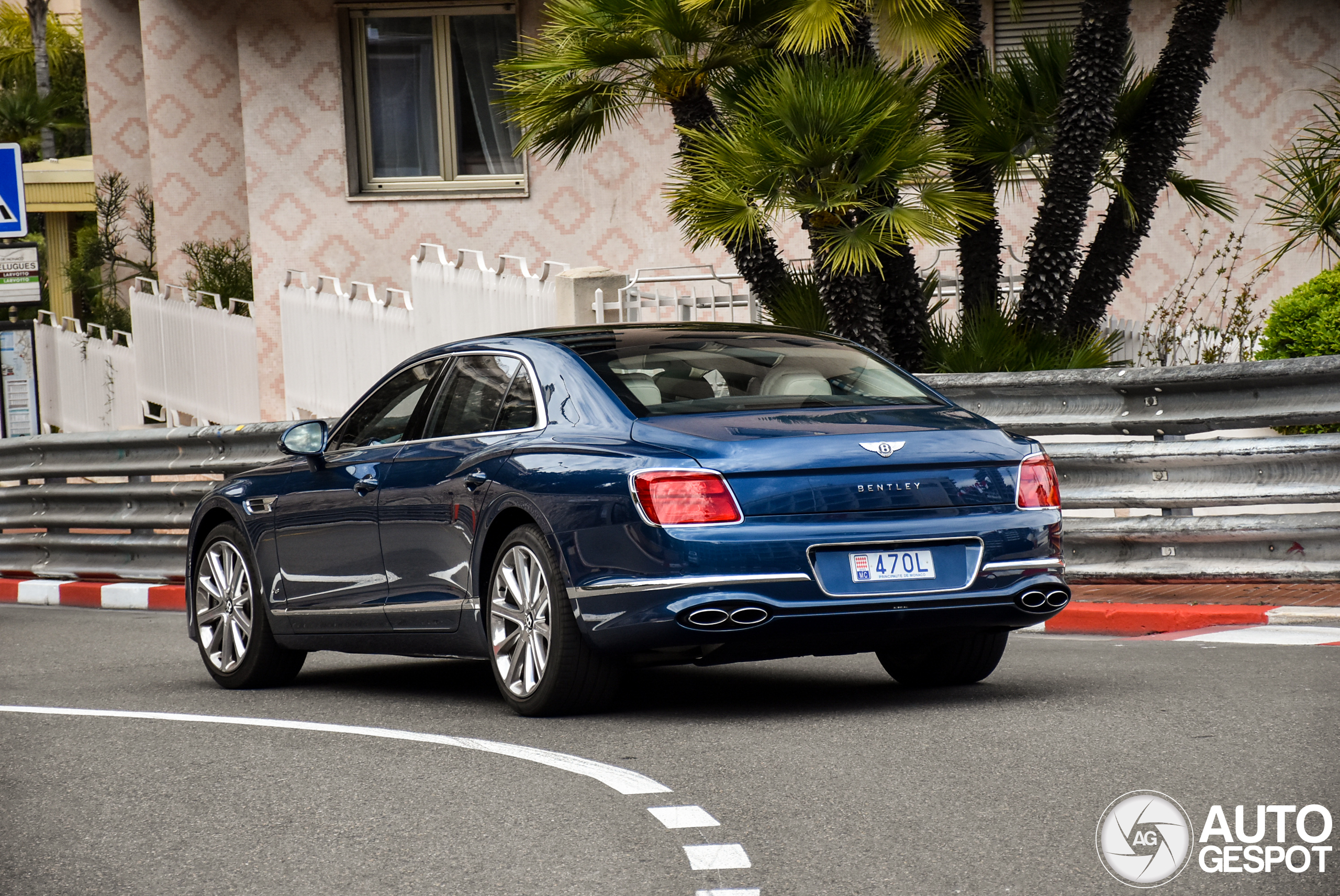 Bentley Flying Spur V8 2021