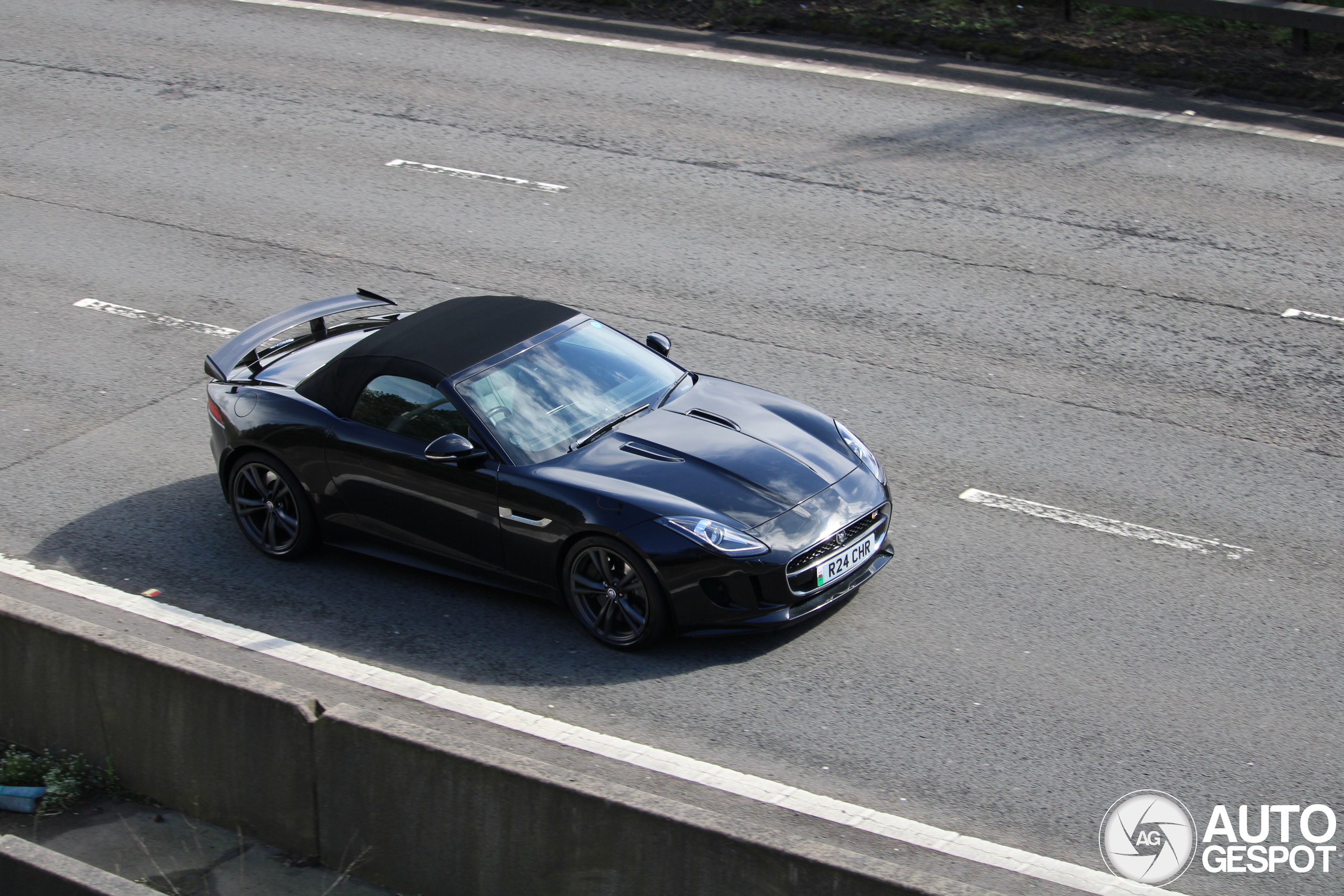 Jaguar F-TYPE S V8 Convertible