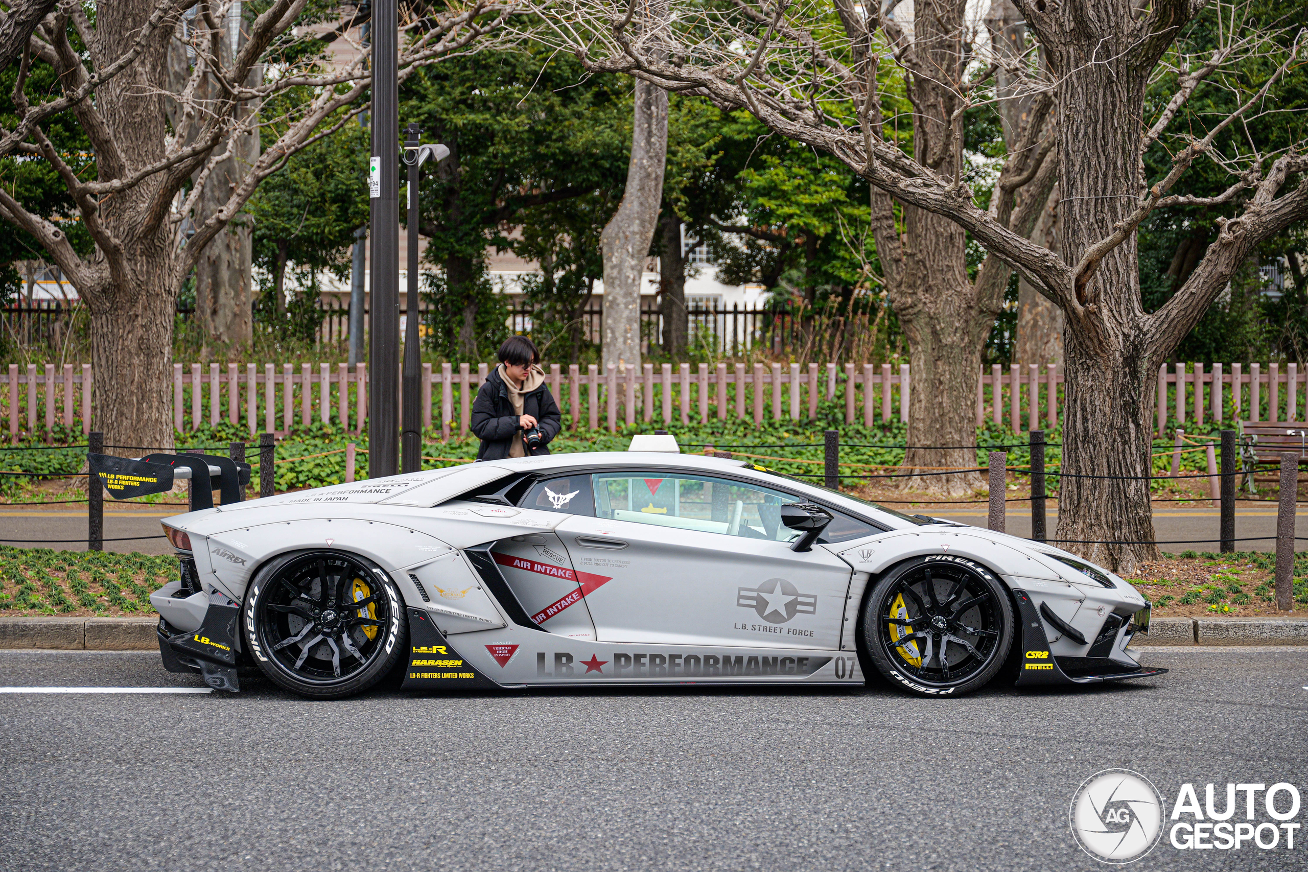 Liberty Walk LB works Lamborghini Aventador LP700-4 Roadster