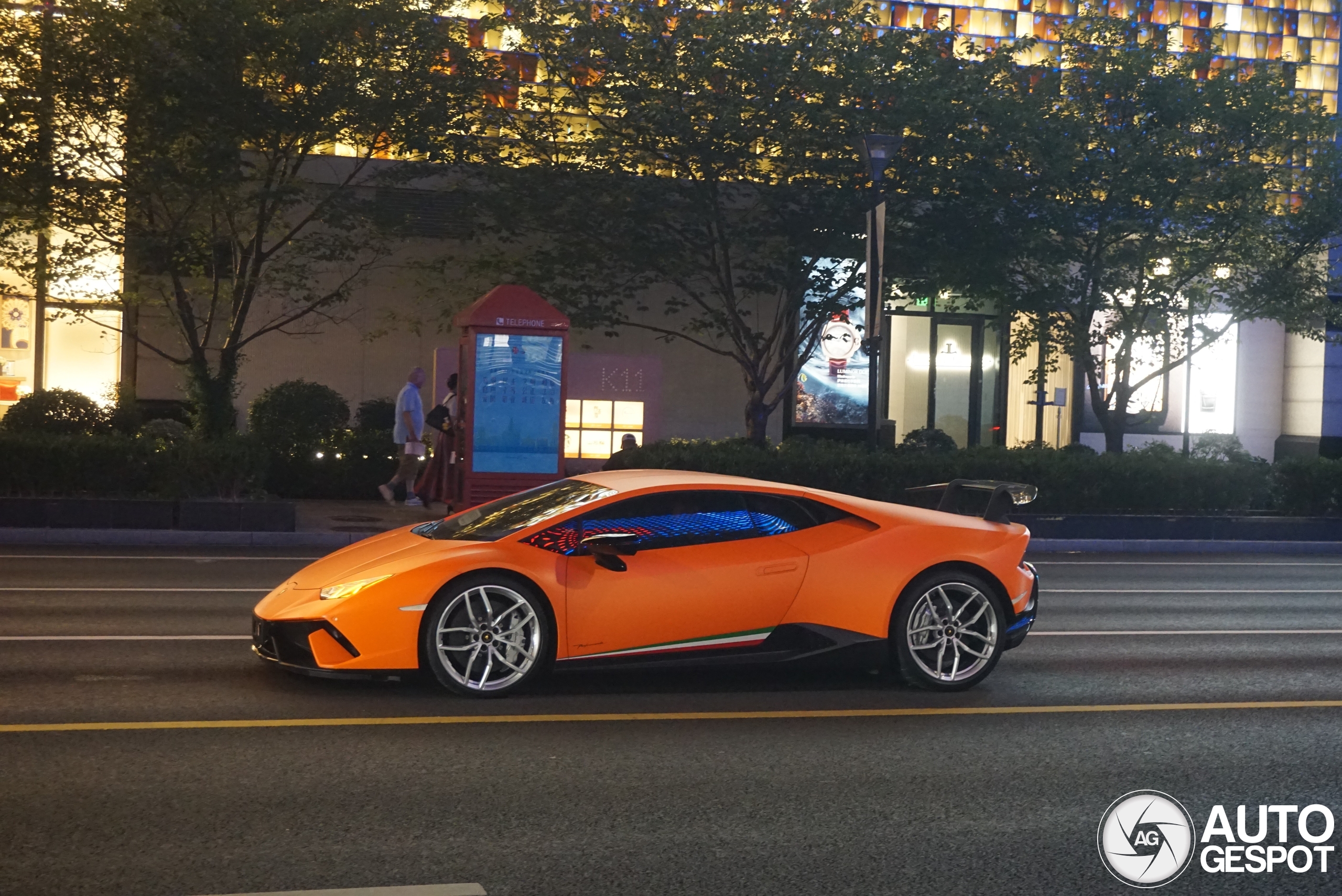 Lamborghini Huracán LP640-4 Performante