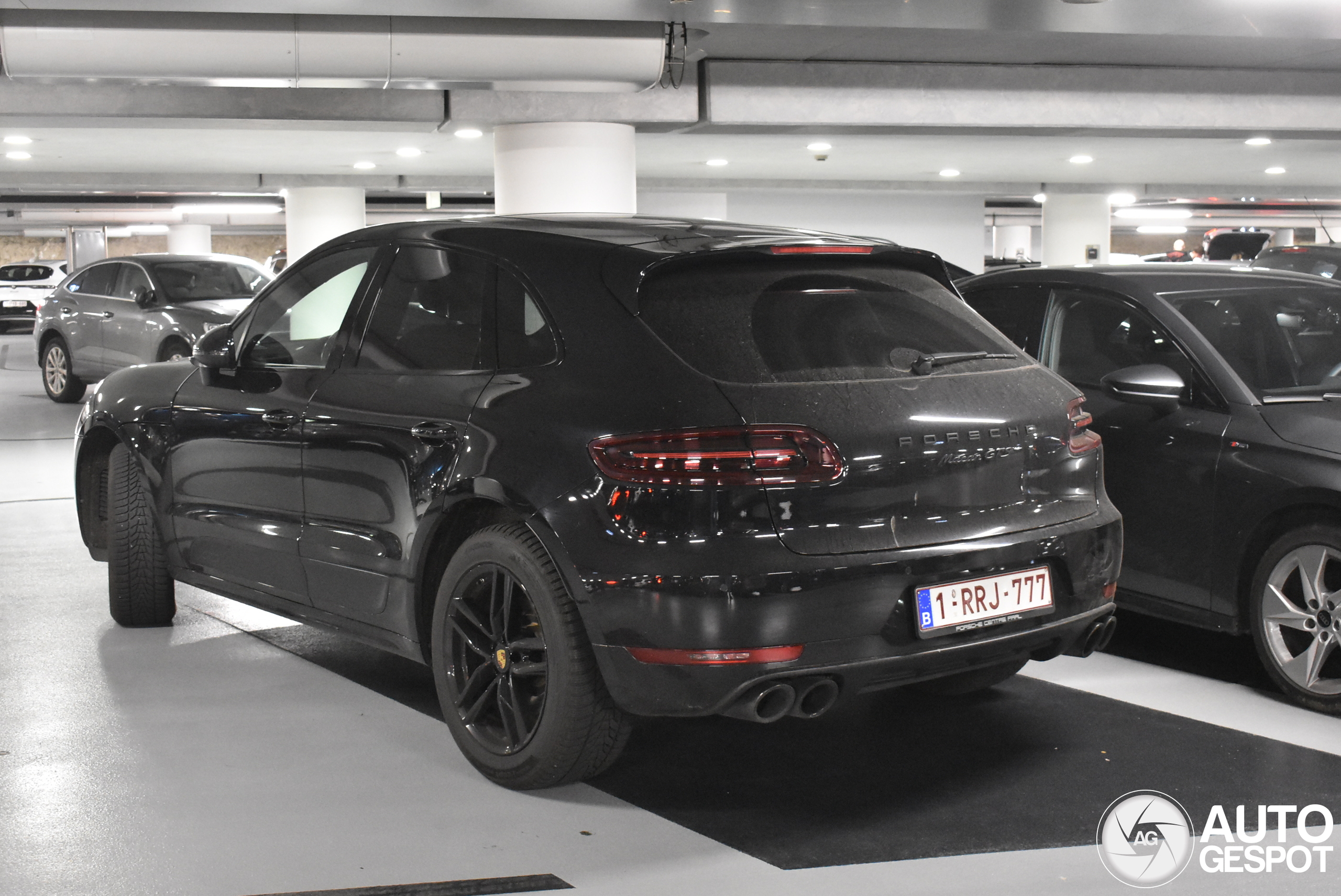 Porsche 95B Macan GTS