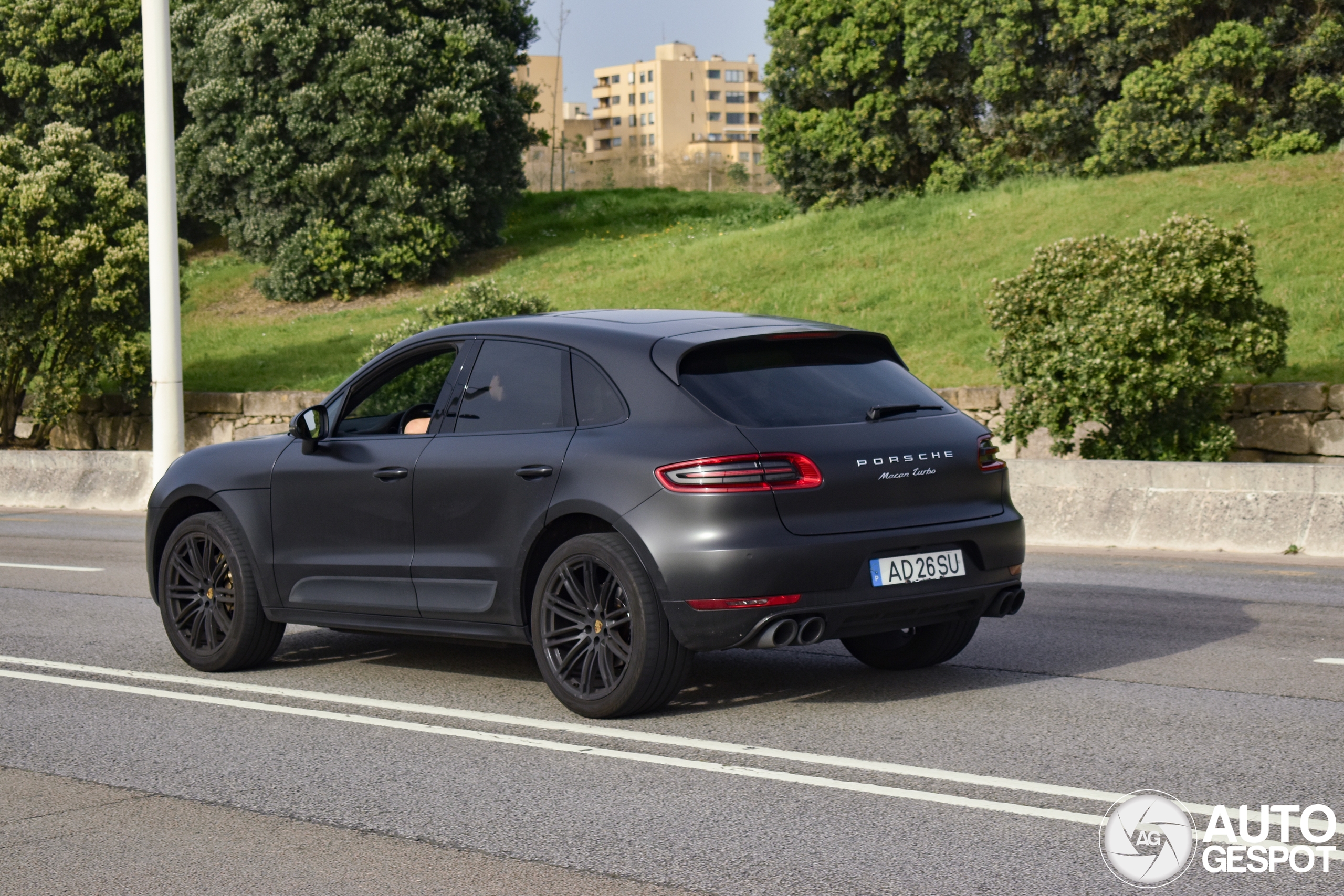 Porsche 95B Macan Turbo