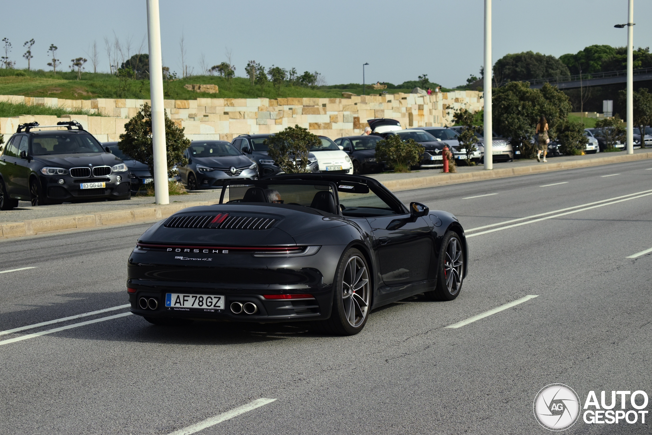 Porsche 992 Carrera 4S Cabriolet