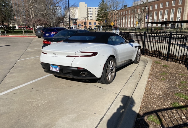 Aston Martin DB11 V8 Volante