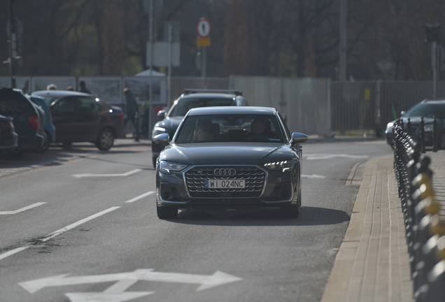 Audi S8 D5