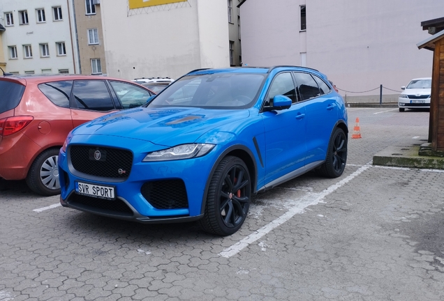 Jaguar F-PACE SVR