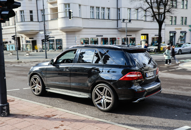 Mercedes-Benz ML 63 AMG W166