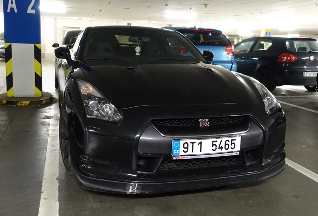 Nissan GT-R