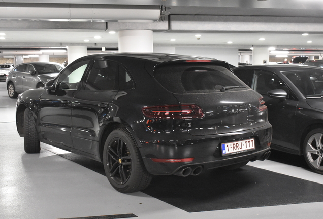 Porsche 95B Macan GTS