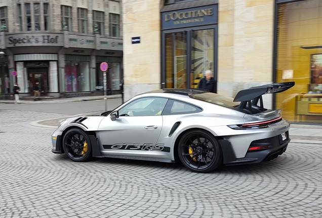 Porsche 992 GT3 RS Weissach Package