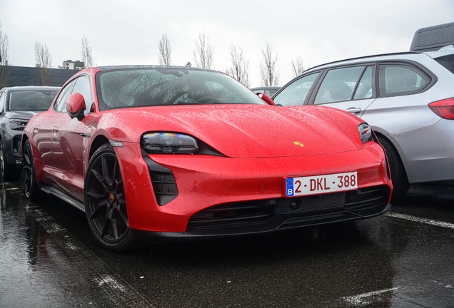 Porsche Taycan GTS Sport Turismo