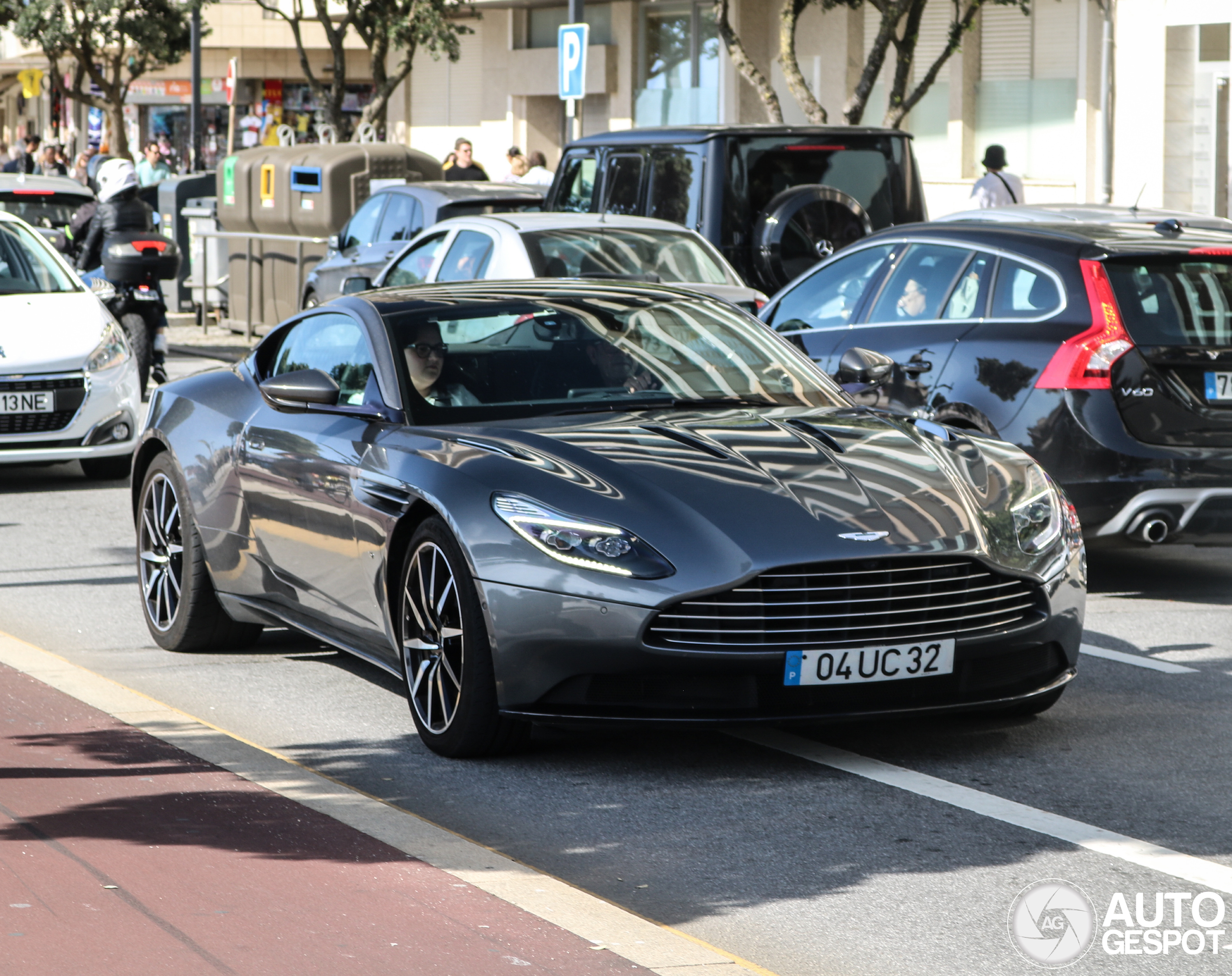 Aston Martin DB11