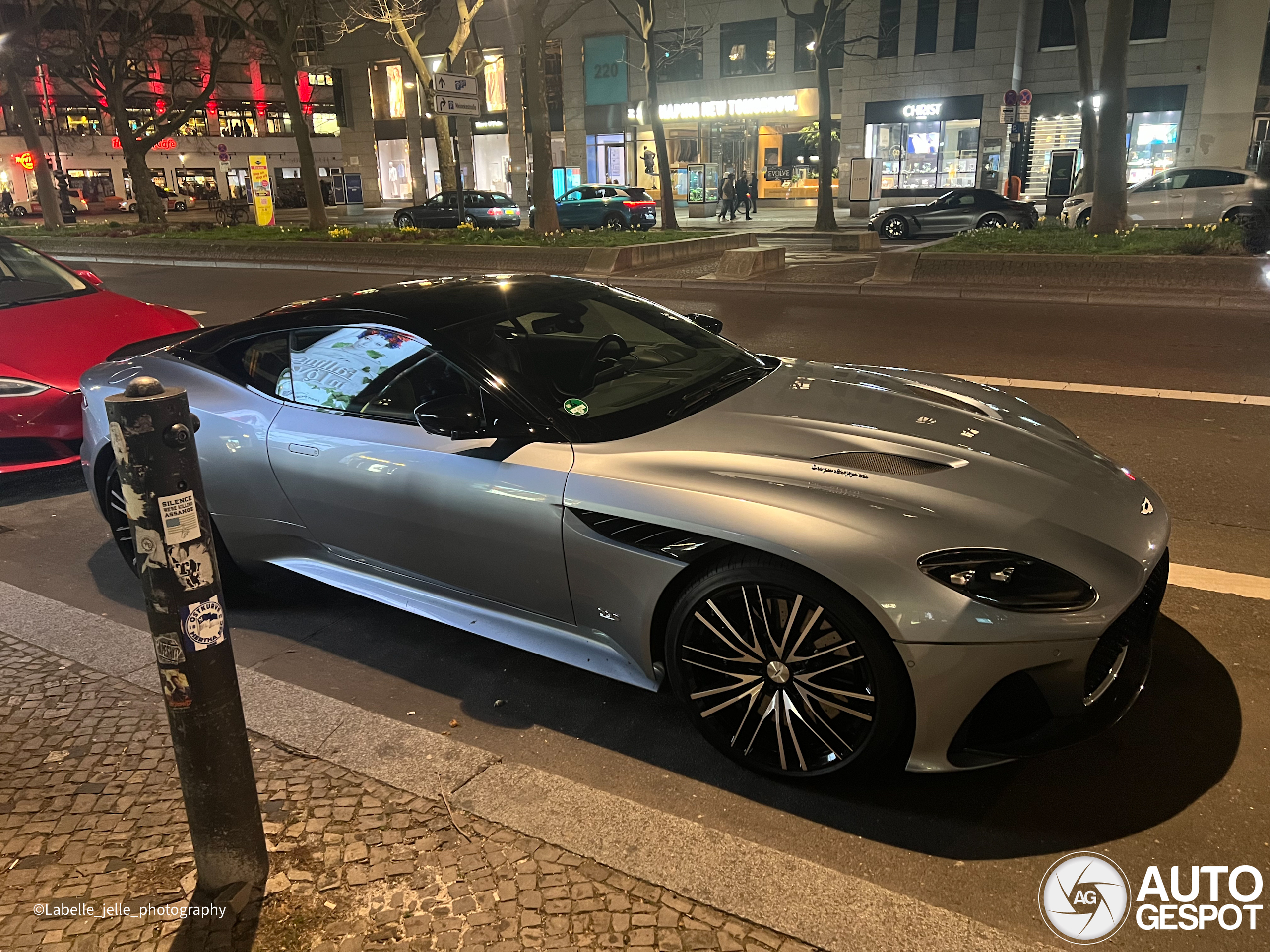 Aston Martin DBS Superleggera