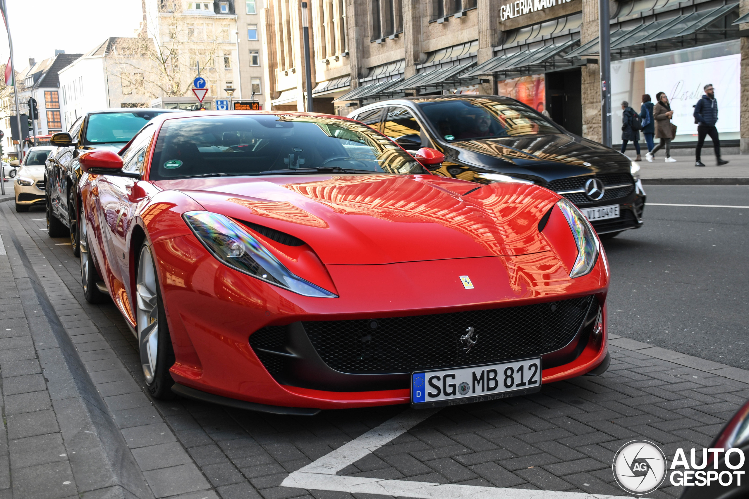 Ferrari 812 Superfast