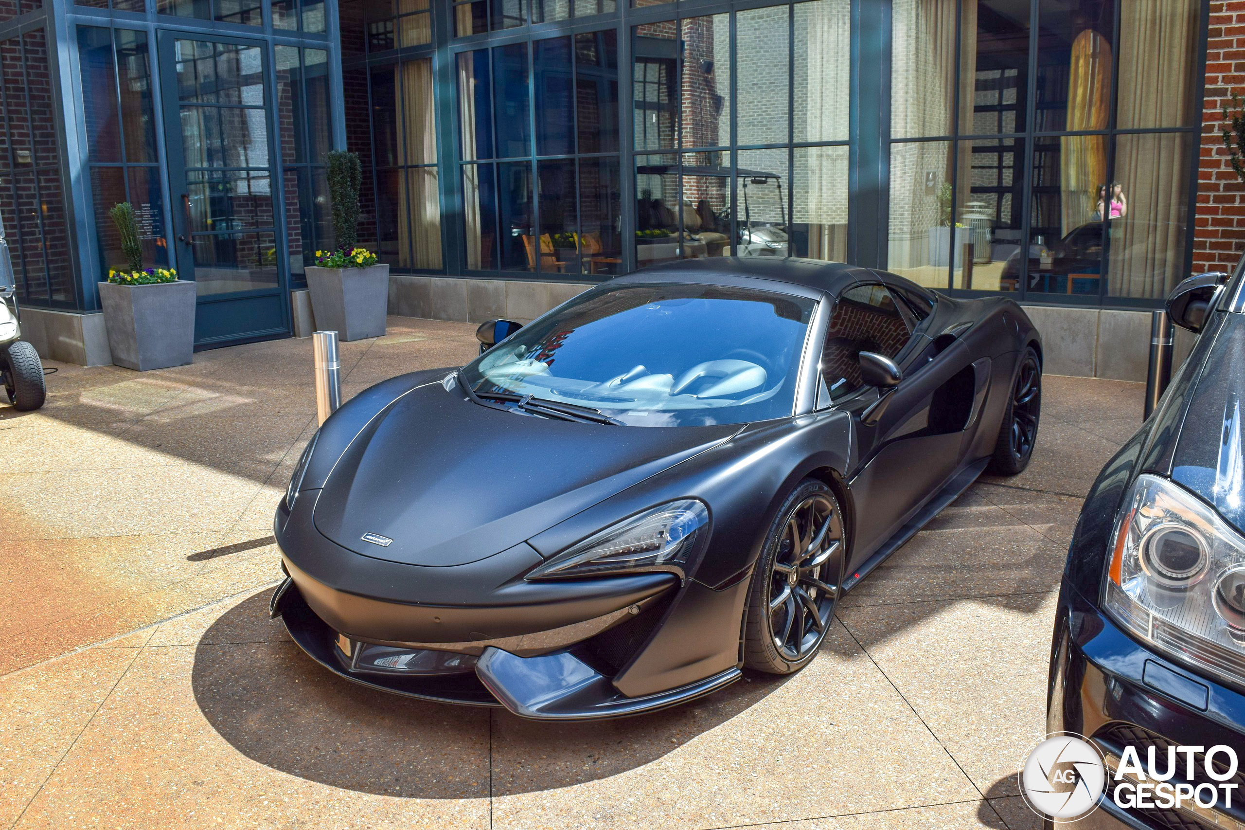 McLaren 570S Spider