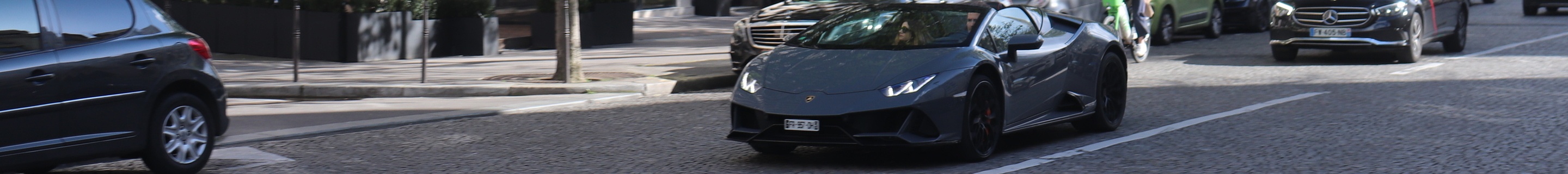 Lamborghini Huracán LP640-4 EVO Spyder