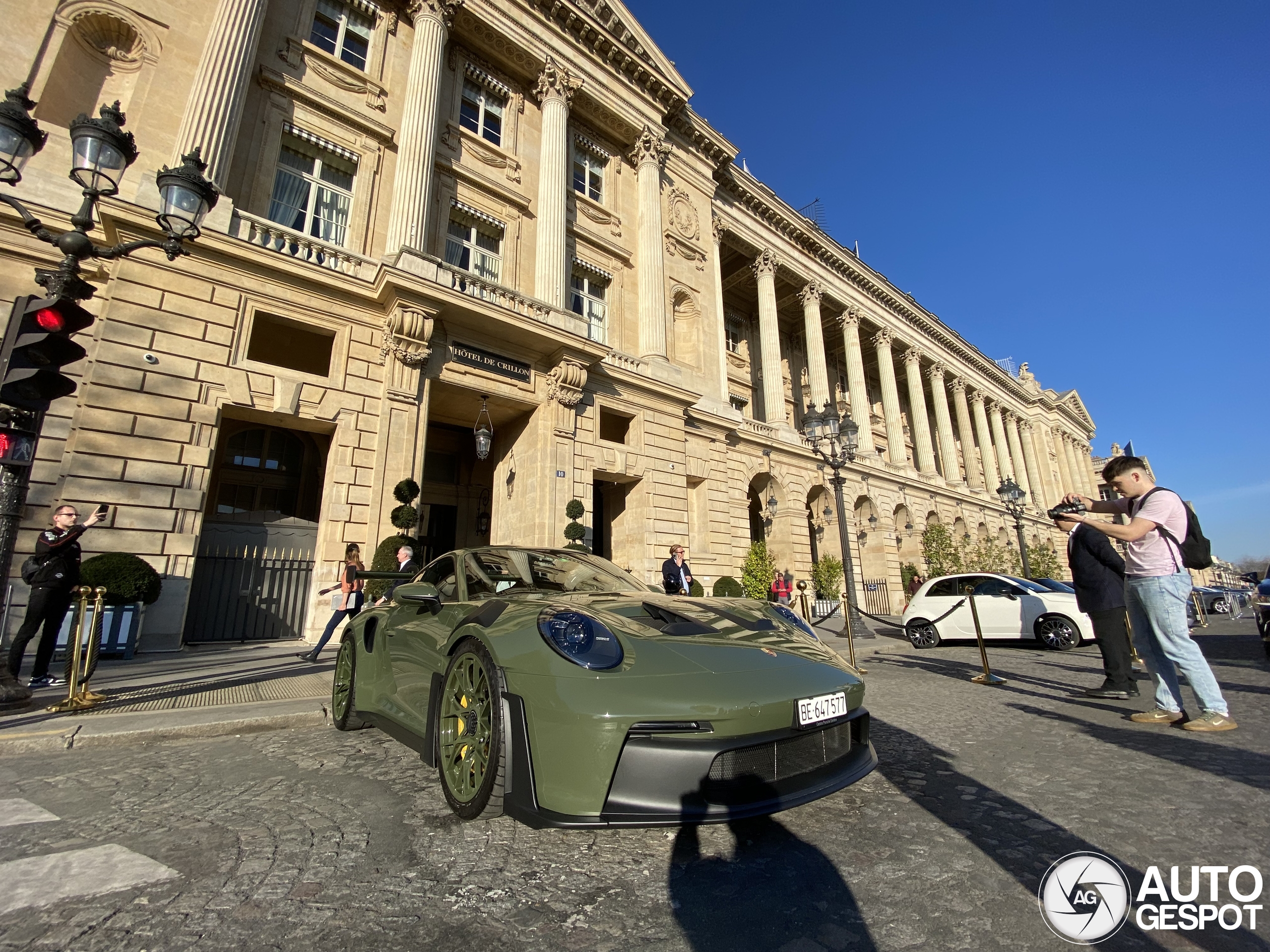 A rather extraordinary GT3 RS shows up in Paris