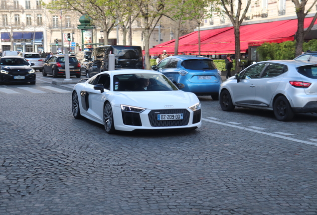 Audi R8 V10 Plus 2015