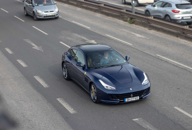 Ferrari GTC4Lusso