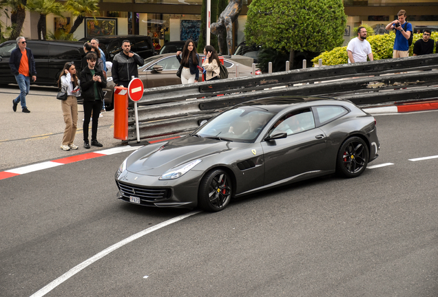 Ferrari GTC4Lusso