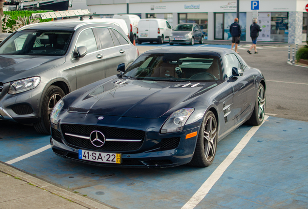 Mercedes-Benz SLS AMG