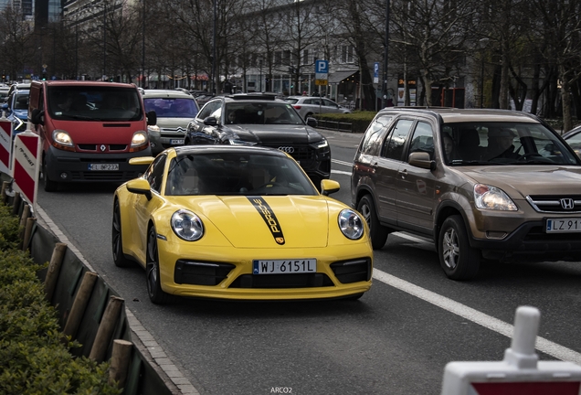 Porsche 992 Carrera 4 GTS