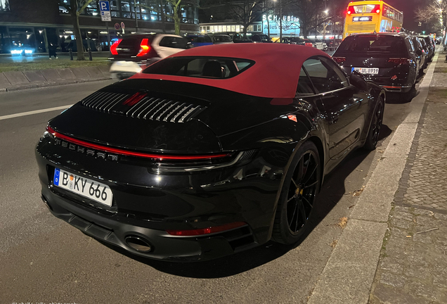 Porsche TechArt 992 Carrera 4S Cabriolet