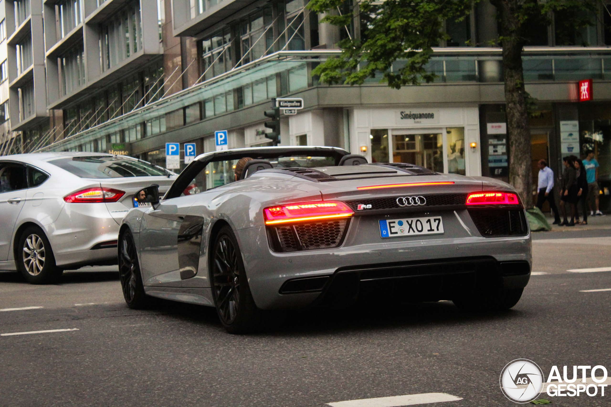 Audi R8 V10 Spyder 2016