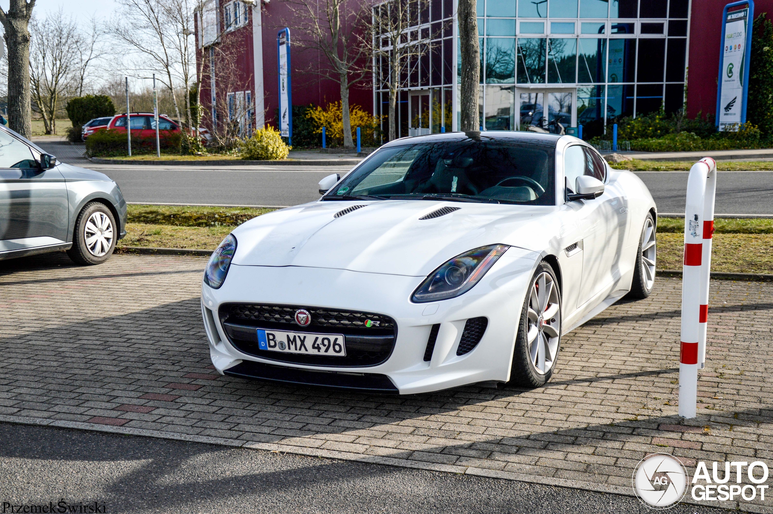 Jaguar F-TYPE R Coupé