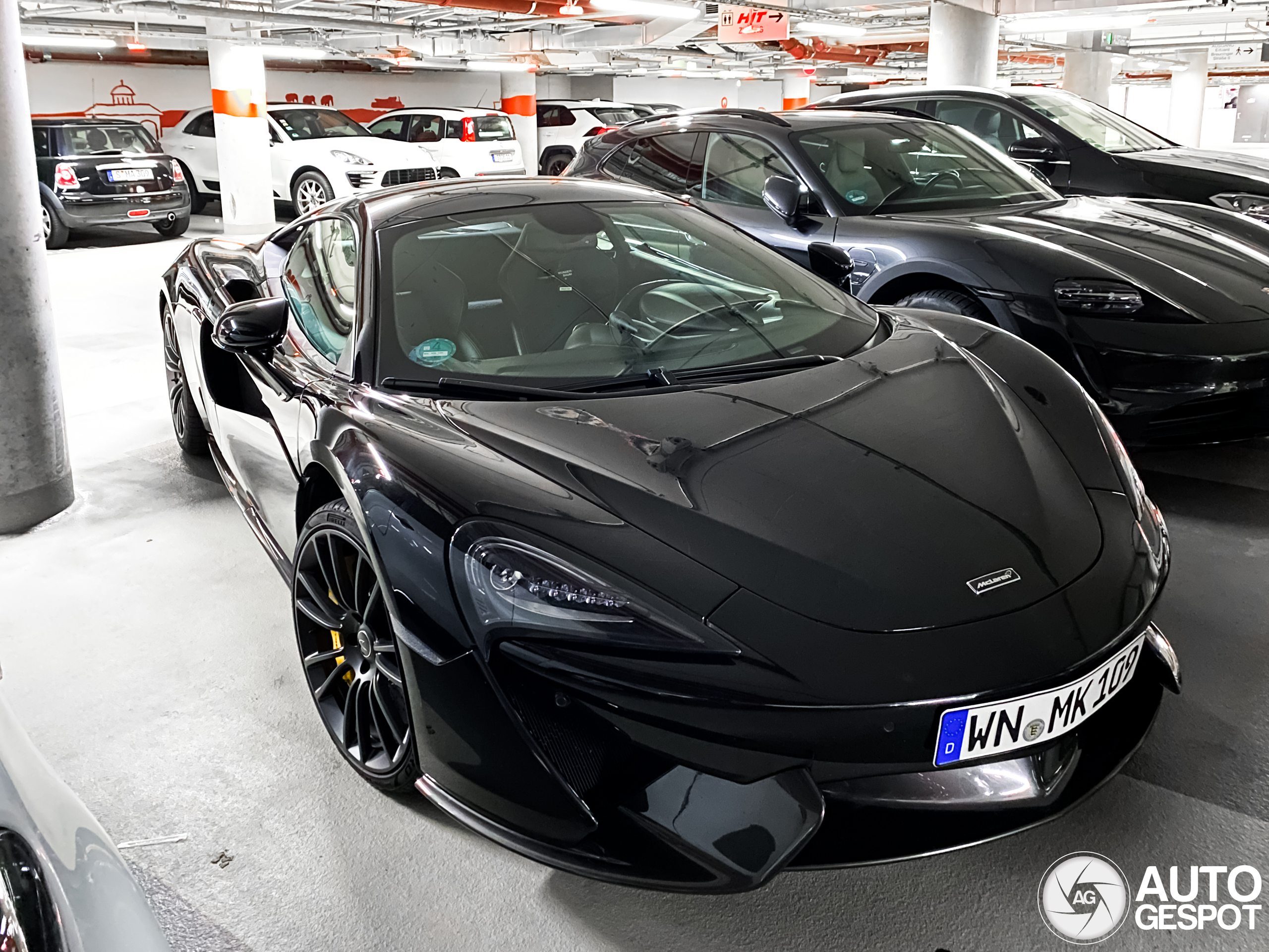 McLaren 570S