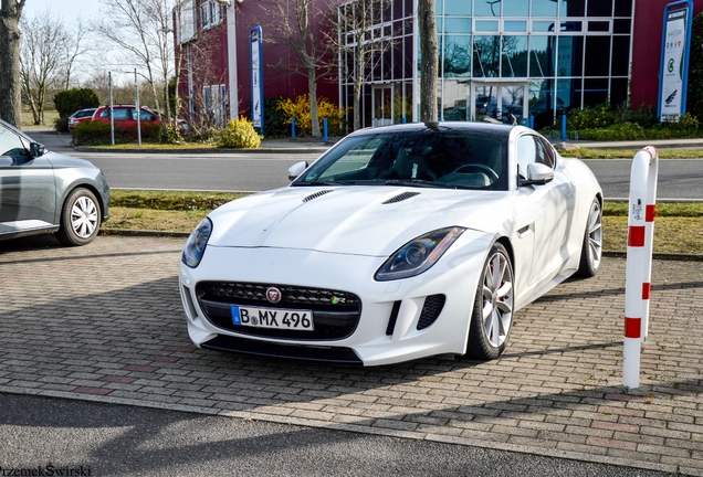 Jaguar F-TYPE R Coupé