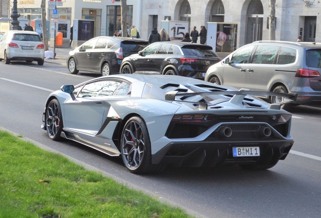 Lamborghini Aventador LP770-4 SVJ