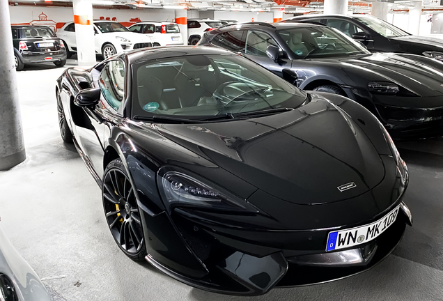 McLaren 570S