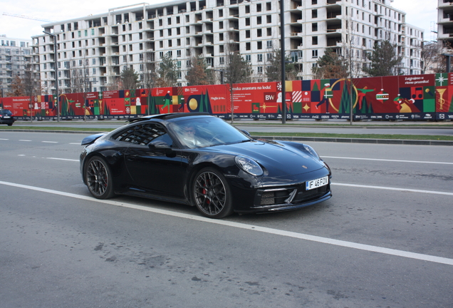 Porsche 992 Carrera 4S