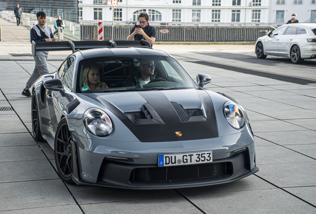 Porsche 992 GT3 RS Weissach Package