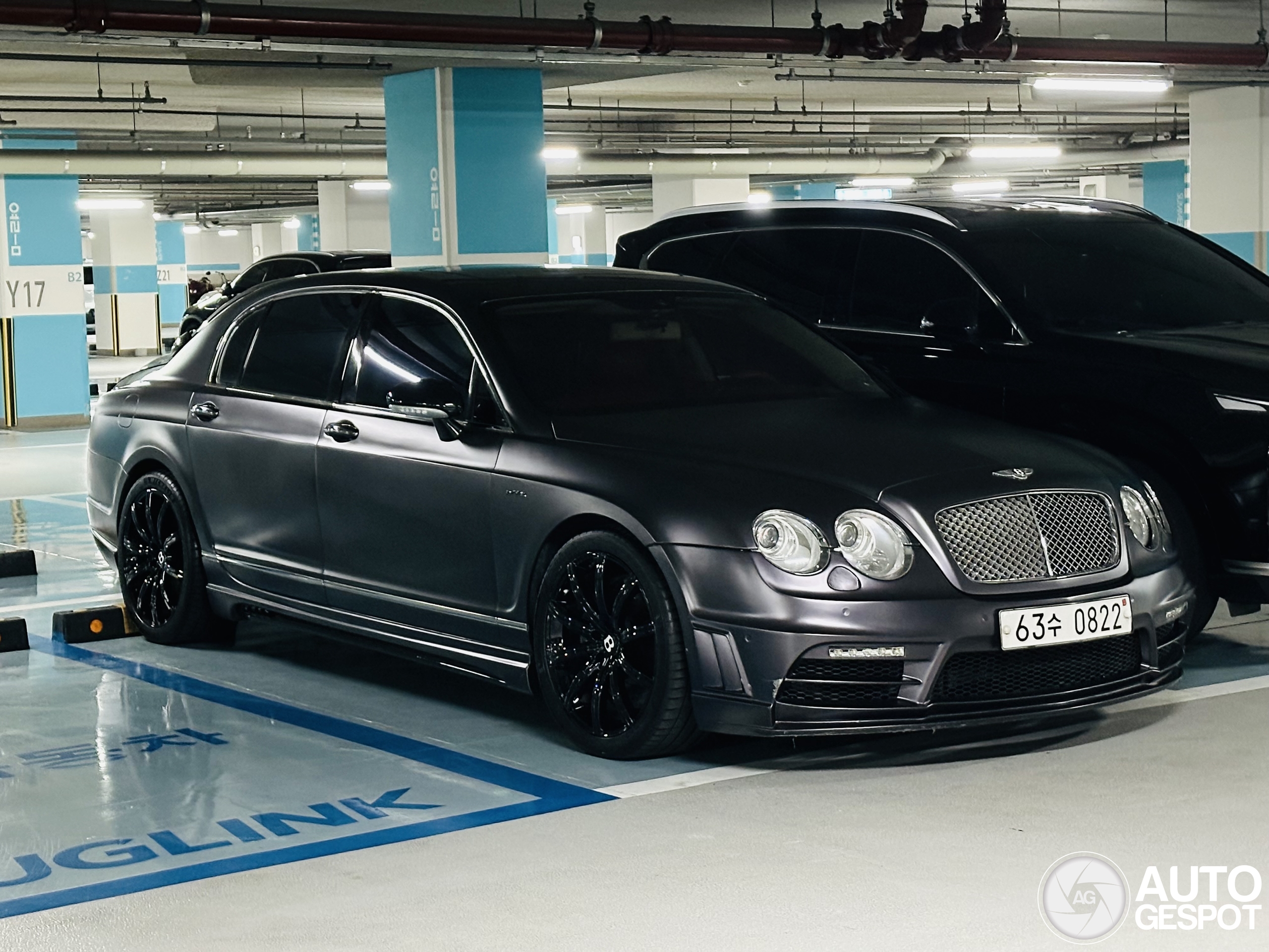 Bentley Wald Continental Flying Spur Black Bison