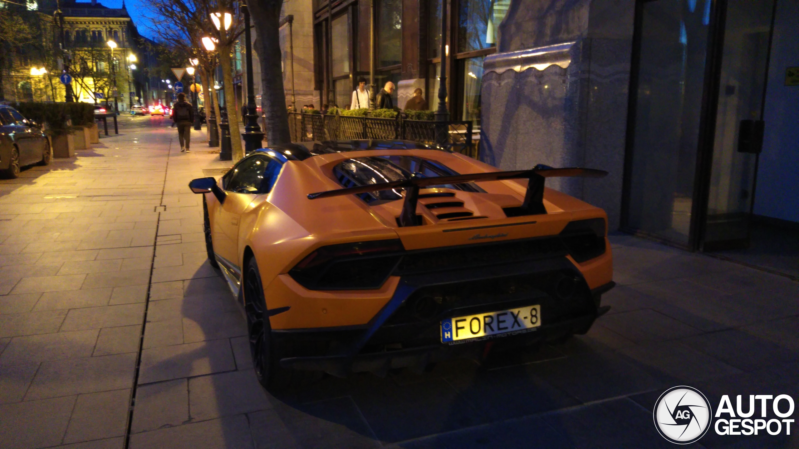 Lamborghini Huracán LP640-4 Performante