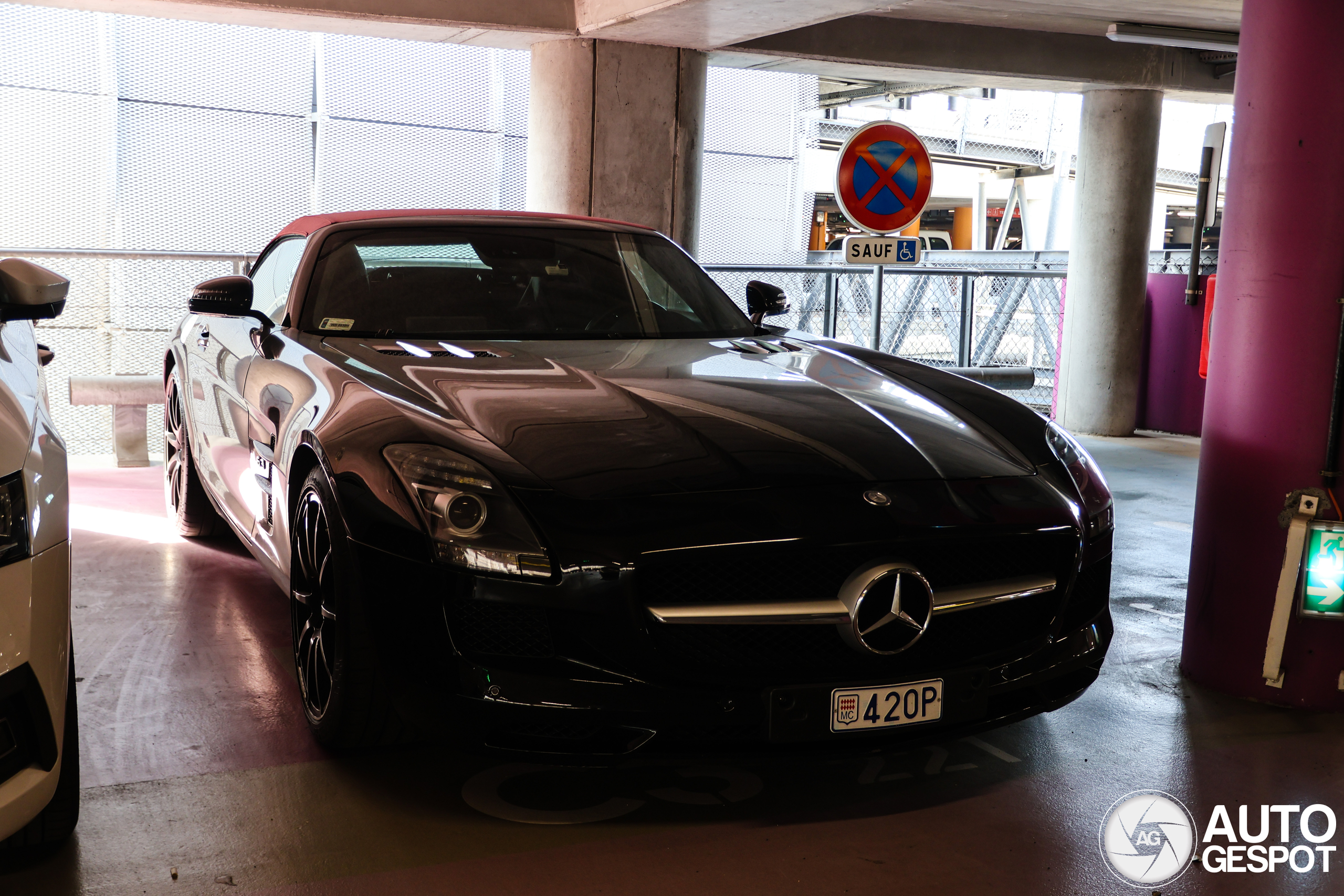 Mercedes-Benz SLS AMG Roadster