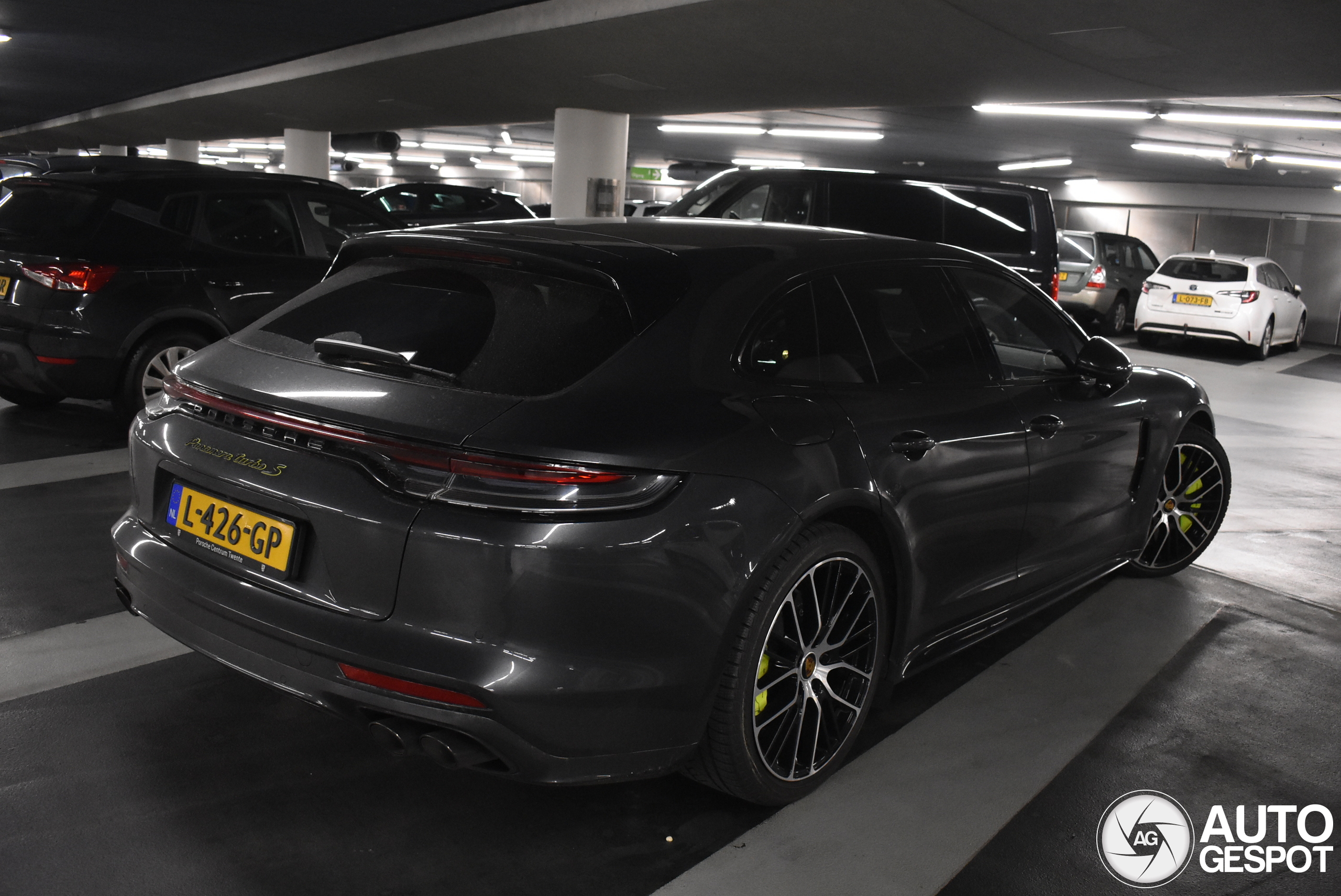 Porsche 971 Panamera Turbo S E-Hybrid Sport Turismo MkII