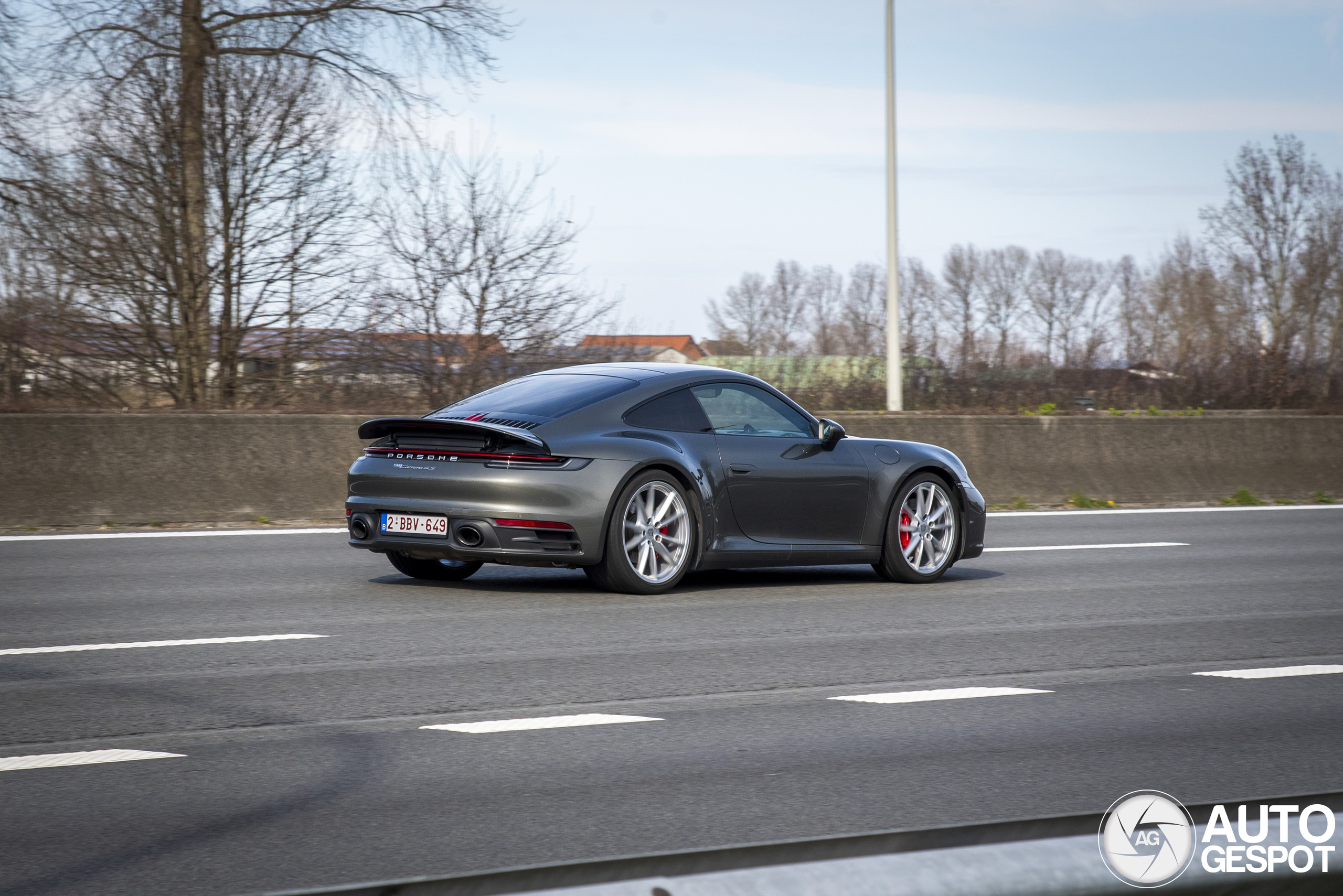 Porsche 992 Carrera 4S