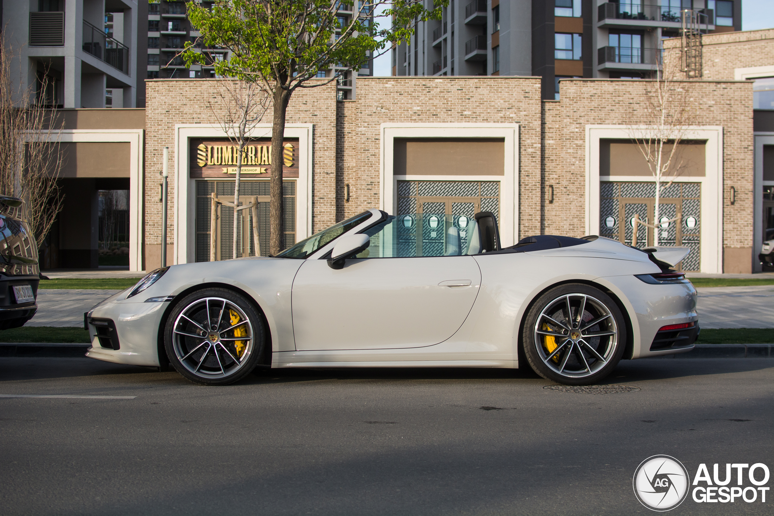 Porsche 992 Carrera 4S Cabriolet