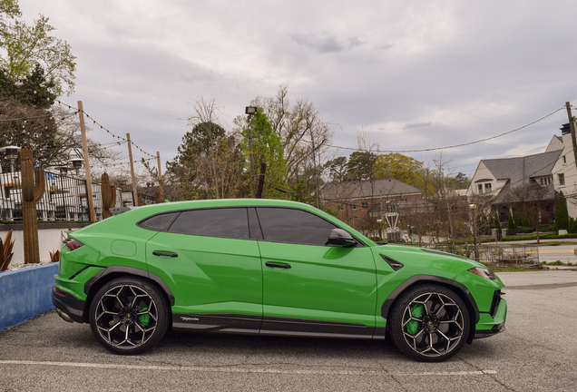 Lamborghini Urus Performante