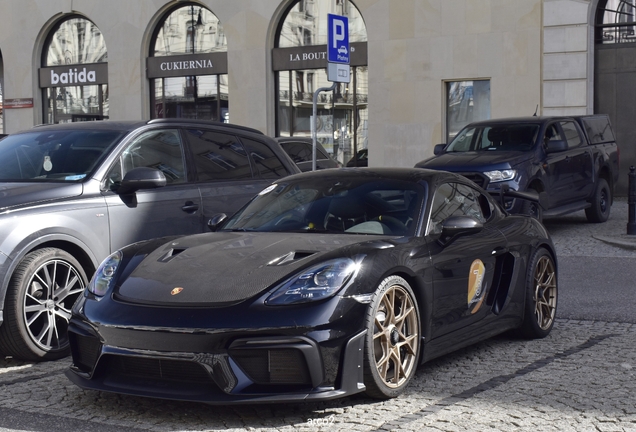 Porsche 718 Cayman GT4 RS Weissach Package