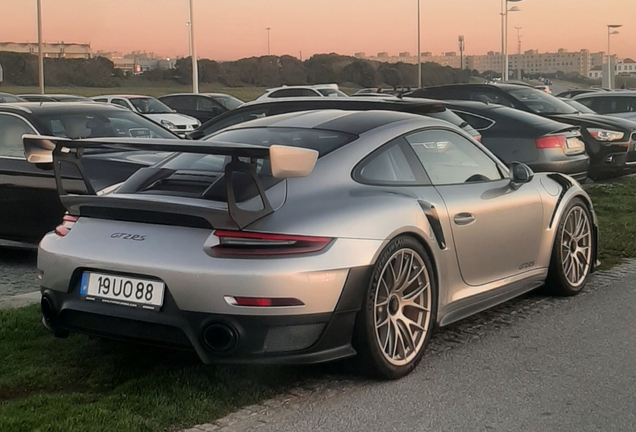 Porsche 991 GT2 RS Weissach Package