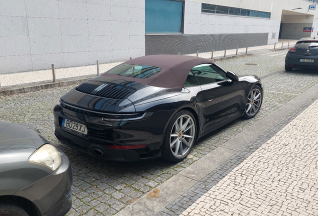 Porsche 992 Carrera 4 GTS Cabriolet